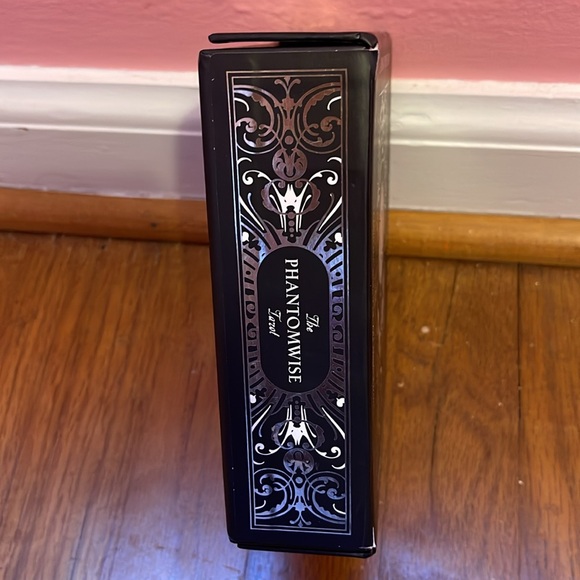 The Phantomwise Tarot Deck and Guidebook - Picture 4 of 9